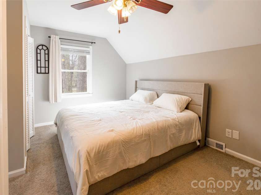4834 Country Oaks Drive, Rock Hill, SC 29732.  MLS# CAR4351479, YatesRealty ID 3742. 