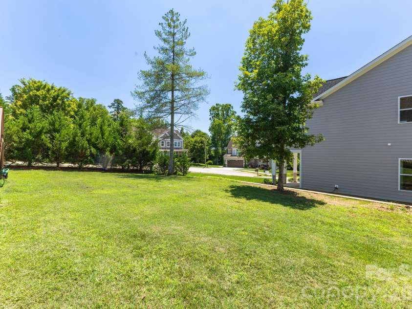 1210 39th Avenue, Hickory, NC 28601.  MLS# CAR4395071, YatesRealty ID 37420. 