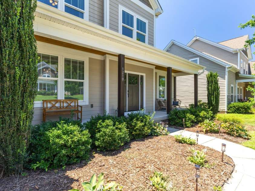 1210 39th Avenue, Hickory, NC 28601.  MLS# CAR4395071, YatesRealty ID 37420. 