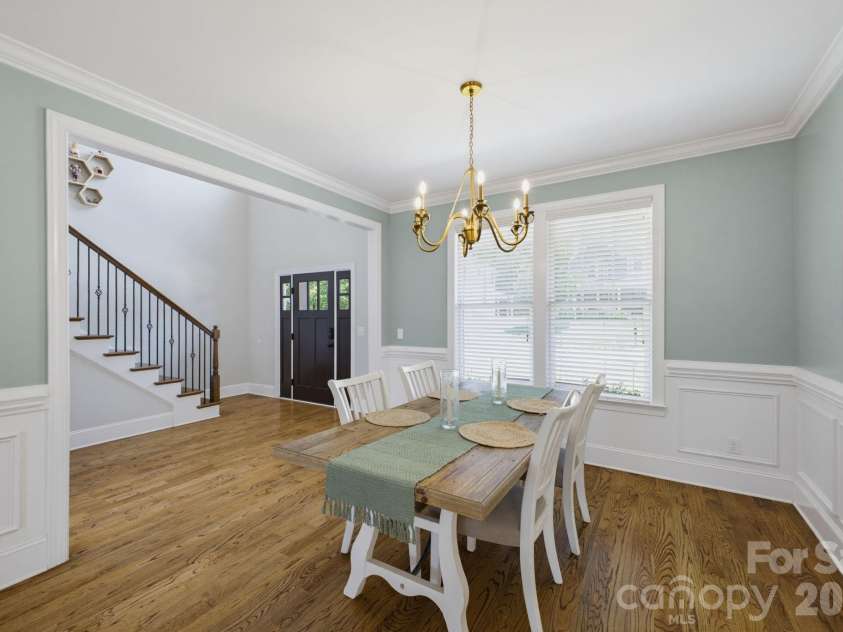 1210 39th Avenue, Hickory, NC 28601.  MLS# CAR4395071, YatesRealty ID 37420. Dining Room