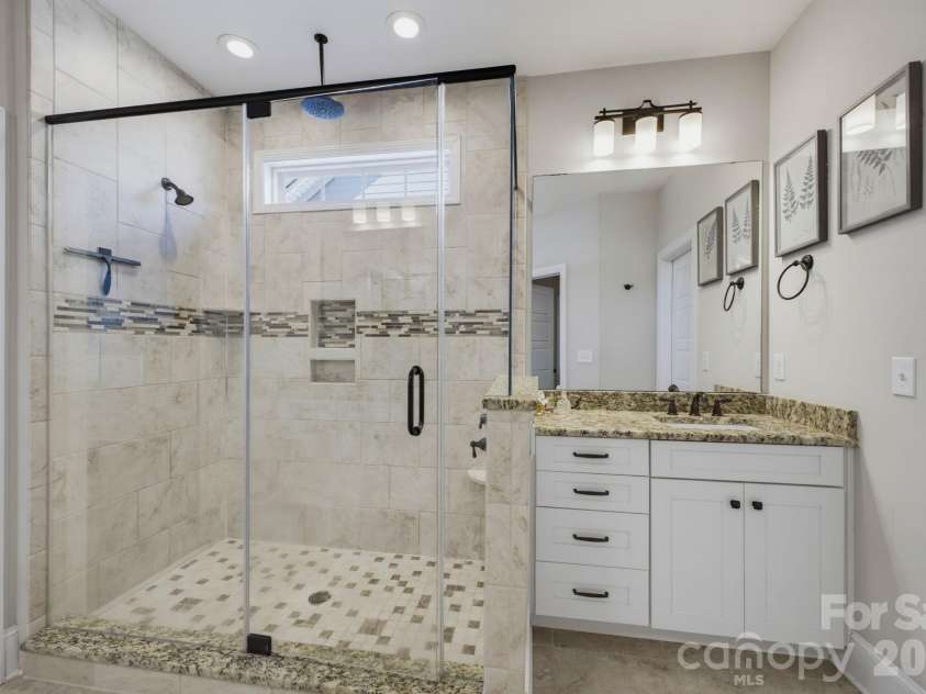 1210 39th Avenue, Hickory, NC 28601.  MLS# CAR4395071, YatesRealty ID 37420. Primary Bathroom - Main Level