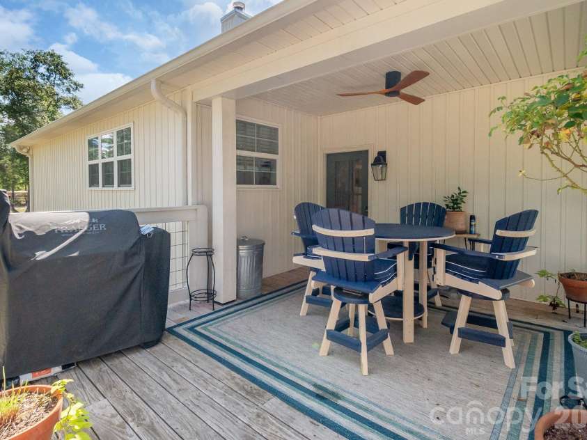718 Jones Road, Kershaw, SC 29067.  MLS# CAR4395306, YatesRealty ID 37421. 