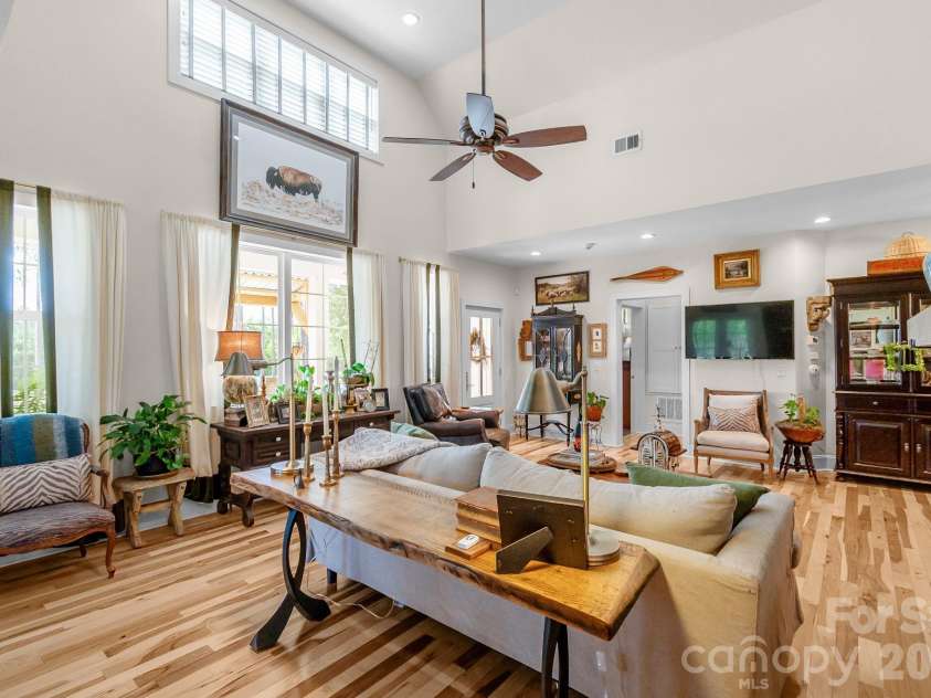 718 Jones Road, Kershaw, SC 29067.  MLS# CAR4395306, YatesRealty ID 37421. 