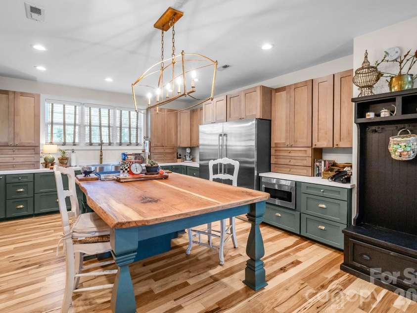 718 Jones Road, Kershaw, SC 29067.  MLS# CAR4395306, YatesRealty ID 37421. 