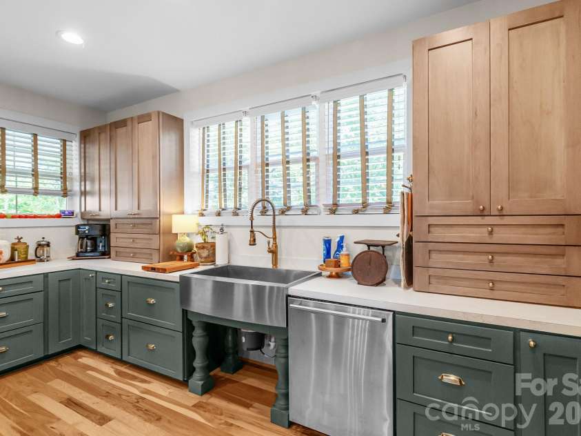 718 Jones Road, Kershaw, SC 29067.  MLS# CAR4395306, YatesRealty ID 37421. 