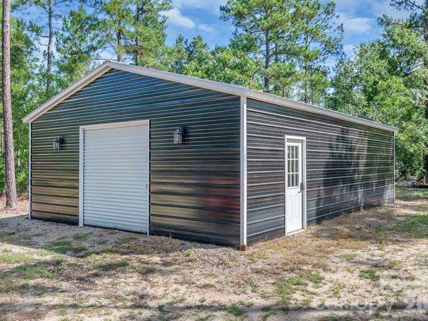 718 Jones Road, Kershaw, SC 29067.  MLS# CAR4395306, YatesRealty ID 37421. 