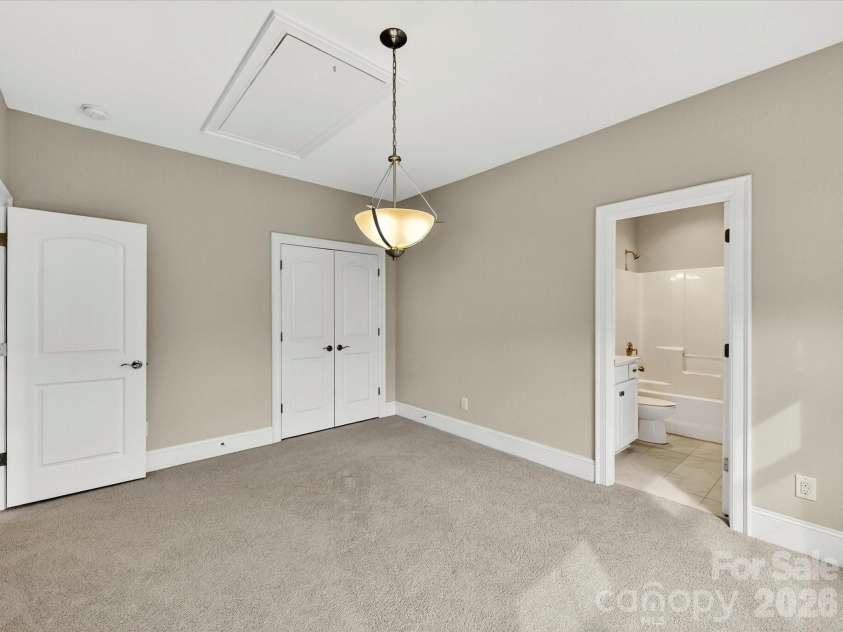 2028 Perry Pond Drive, Waxhaw, NC 28173.  MLS# CAR4383603, YatesRealty ID 37422. 