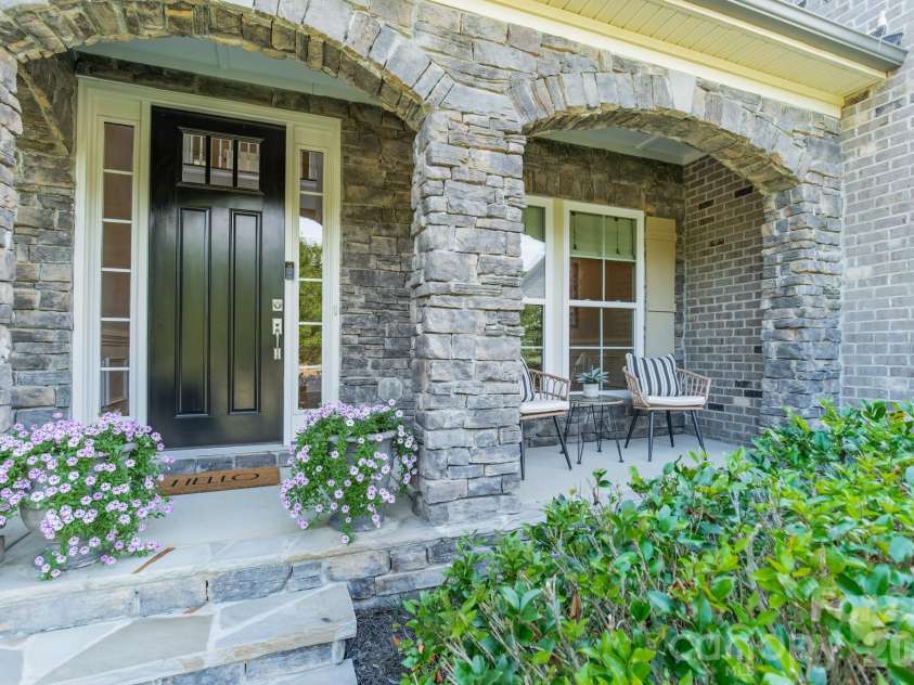 2028 Perry Pond Drive, Waxhaw, NC 28173.  MLS# CAR4420700, YatesRealty ID 37422. 