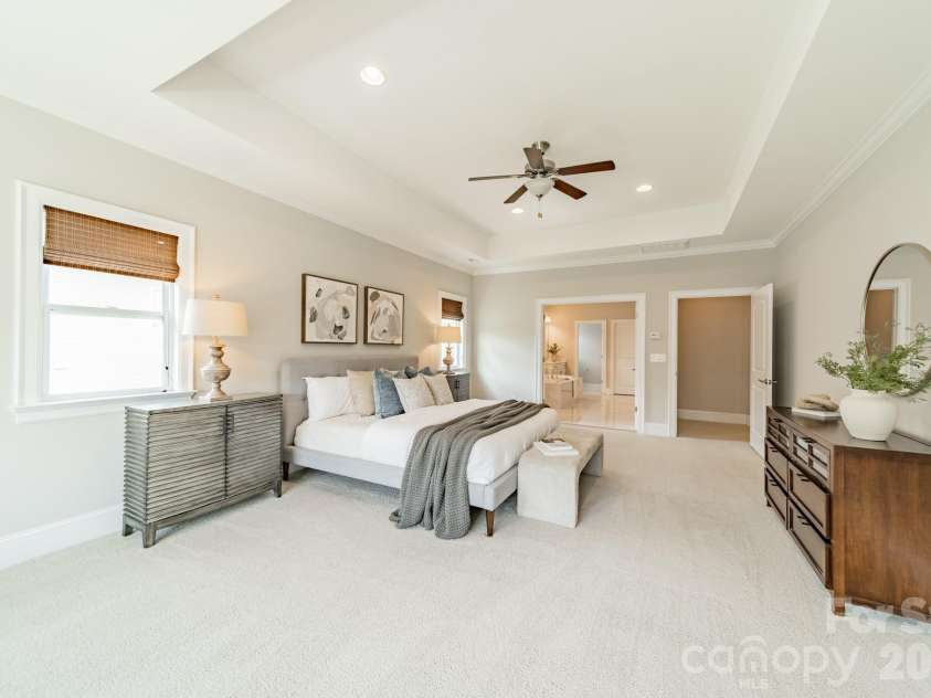 2028 Perry Pond Drive, Waxhaw, NC 28173.  MLS# CAR4420700, YatesRealty ID 37422. 