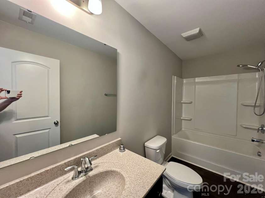 2007 Creeks Landing Drive, Monroe, NC 28110.  MLS# CAR4395896, YatesRealty ID 37424. 2nd Full Bath