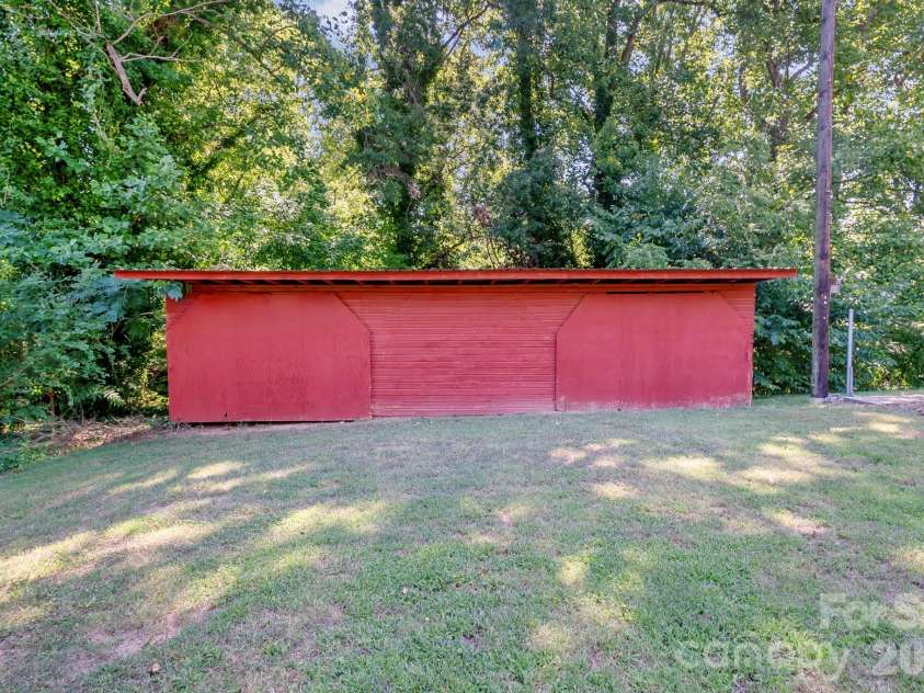 2520 Austin Chaney Road, Wingate, NC 28174.  MLS# CAR4400430, YatesRealty ID 37425. Detached Building