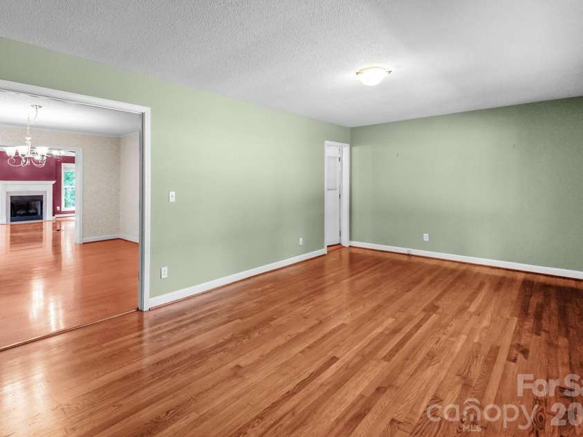 2520 Austin Chaney Road, Wingate, NC 28174.  MLS# CAR4400430, YatesRealty ID 37425. Living Room