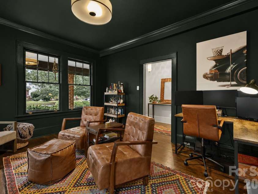 724 Grandin Road, Charlotte, NC 28208.  MLS# CAR4404077, YatesRealty ID 37426. 
