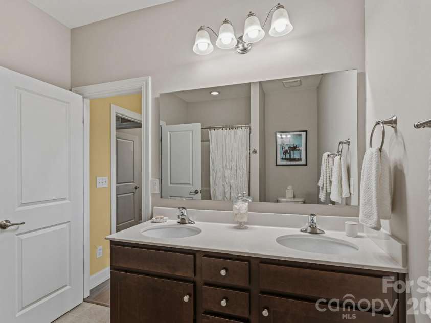 2026 Sweet William Drive, Harrisburg, NC 28075.  MLS# CAR4387267, YatesRealty ID 37427. 