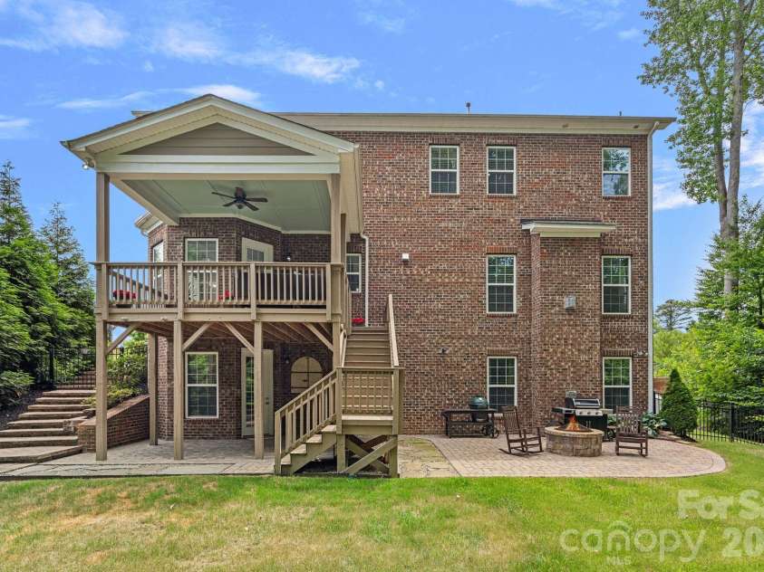 2026 Sweet William Drive, Harrisburg, NC 28075.  MLS# CAR4387267, YatesRealty ID 37427. 