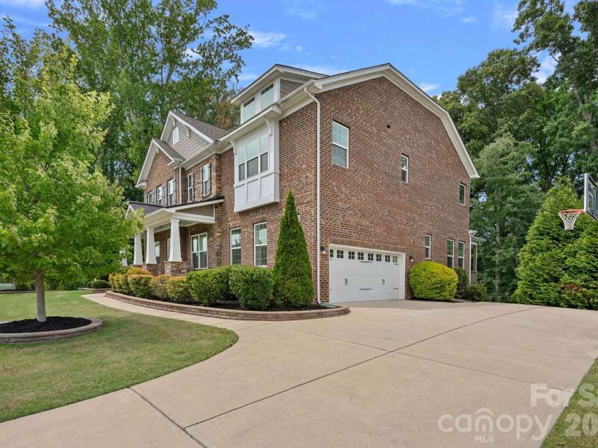 2026 Sweet William Drive, Harrisburg, NC 28075.  MLS# CAR4387267, YatesRealty ID 37427. 