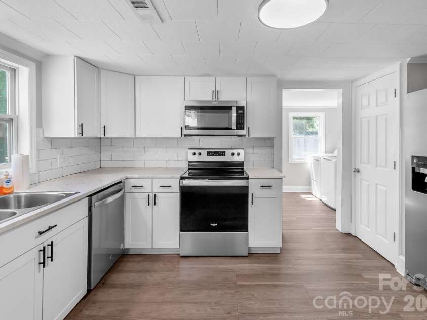 514 Olive Branch Street, Marshville, NC 28103.  MLS# CAR4372177, YatesRealty ID 37428. Kitchen