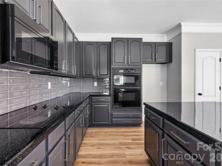 4348 Stone Mountain Drive, Gastonia, NC 28054.  MLS# CAR4404110, YatesRealty ID 37430. 