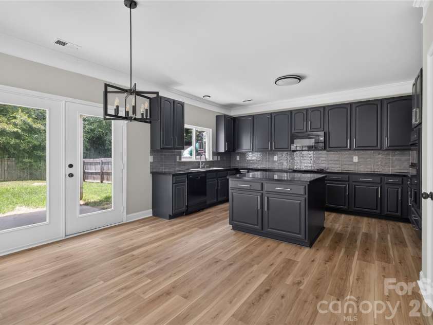 4348 Stone Mountain Drive, Gastonia, NC 28054.  MLS# CAR4404110, YatesRealty ID 37430. 