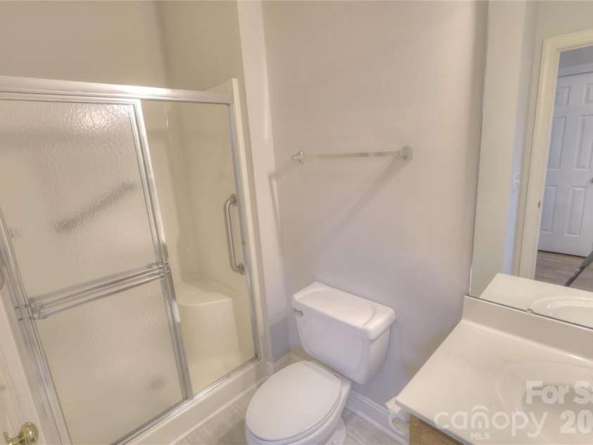 3927 Jasmine Lane, Denver, NC 28037.  MLS# CAR4403567, YatesRealty ID 37431. 