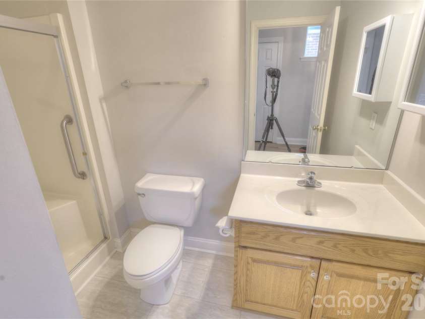 3927 Jasmine Lane, Denver, NC 28037.  MLS# CAR4403567, YatesRealty ID 37431. 