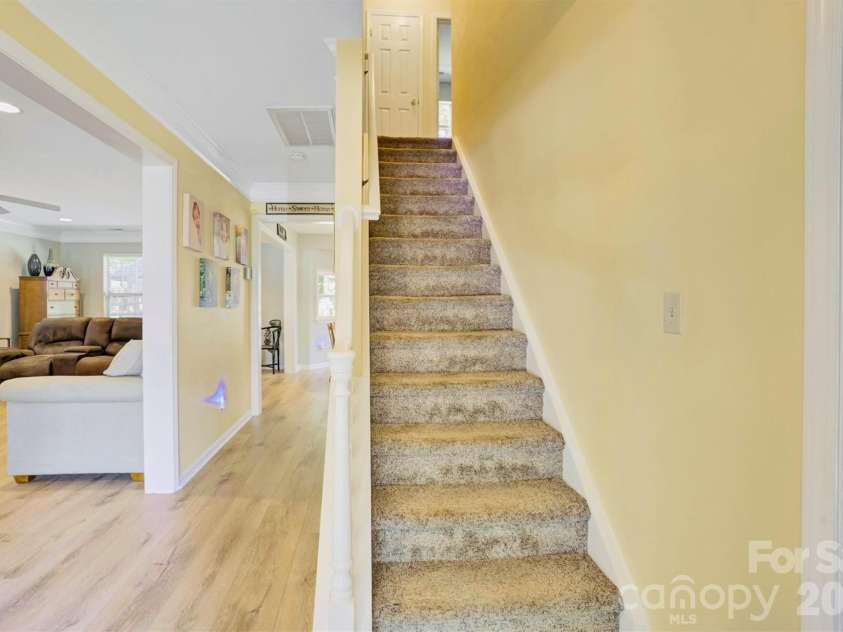 2908 Pinewood Hill Drive, Matthews, NC 28105.  MLS# CAR4394283, YatesRealty ID 37433. 