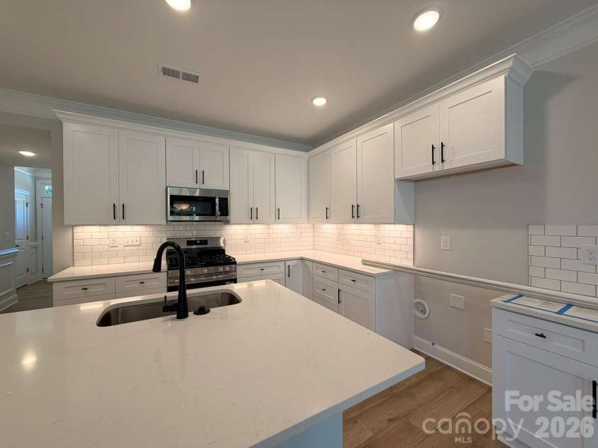 4364 Black Court, Harrisburg, NC 28075.  MLS# CAR4373034, YatesRealty ID 37435. Kitchen