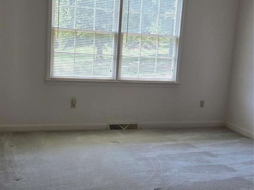 131 Morvue Loop, Statesville, NC 28625.  MLS# CAR4375122, YatesRealty ID 37436. 