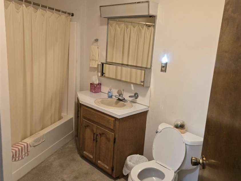 131 Morvue Loop, Statesville, NC 28625.  MLS# CAR4375122, YatesRealty ID 37436. Bathroom 2