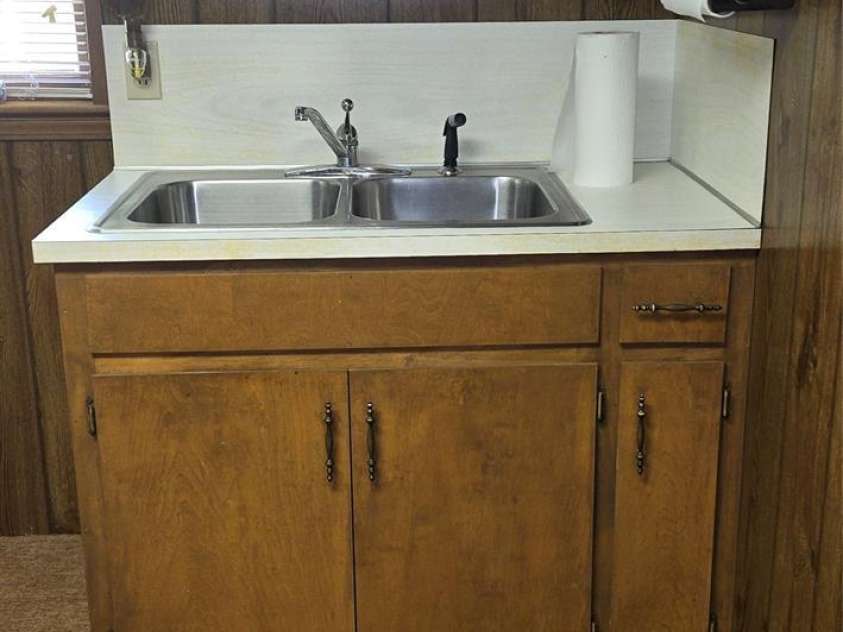 131 Morvue Loop, Statesville, NC 28625.  MLS# CAR4375122, YatesRealty ID 37436. BSMT SINK