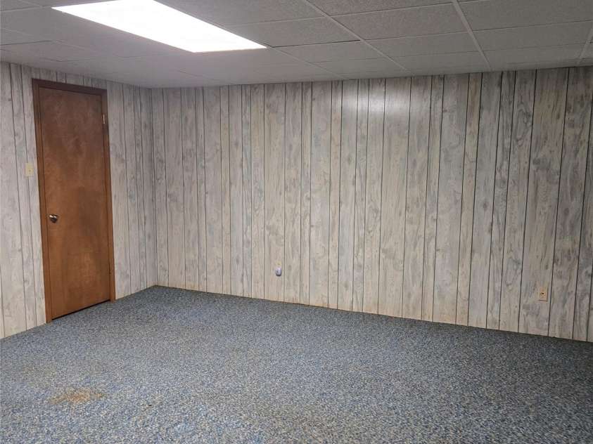 131 Morvue Loop, Statesville, NC 28625.  MLS# CAR4375122, YatesRealty ID 37436. LL room