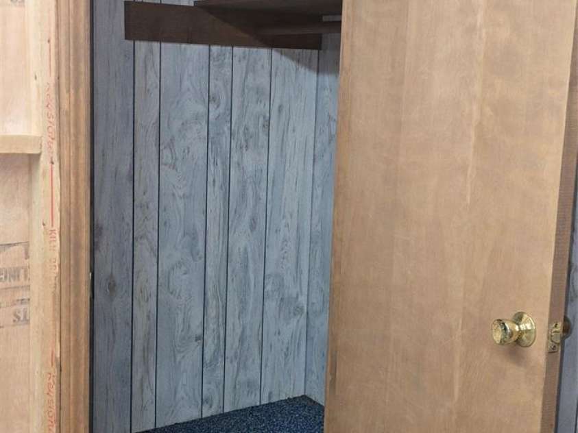 131 Morvue Loop, Statesville, NC 28625.  MLS# CAR4375122, YatesRealty ID 37436. UTIL RM CLOSET