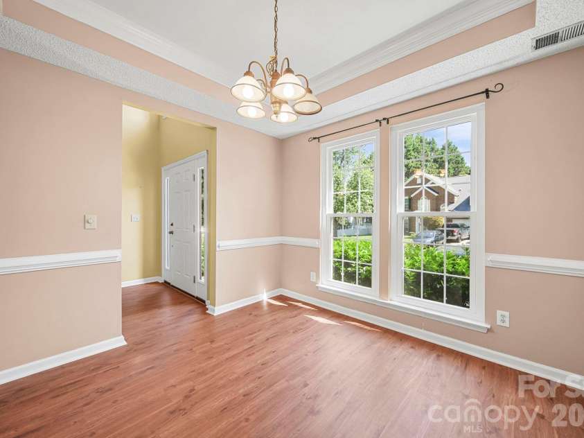 8615 Harmony Bridge Place, Charlotte, NC 28216.  MLS# CAR4381839, YatesRealty ID 37437. Dining Room