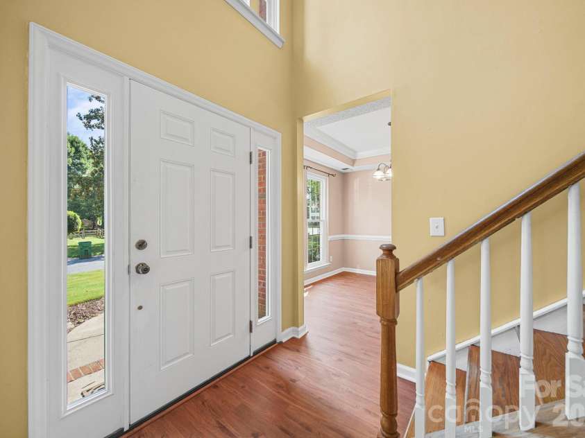 8615 Harmony Bridge Place, Charlotte, NC 28216.  MLS# CAR4381839, YatesRealty ID 37437. Entry Foyer