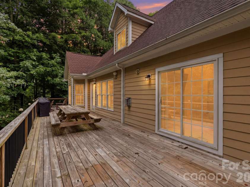 151 Maple View Drive, Troutman, NC 28166.  MLS# CAR4405574, YatesRealty ID 3744. 