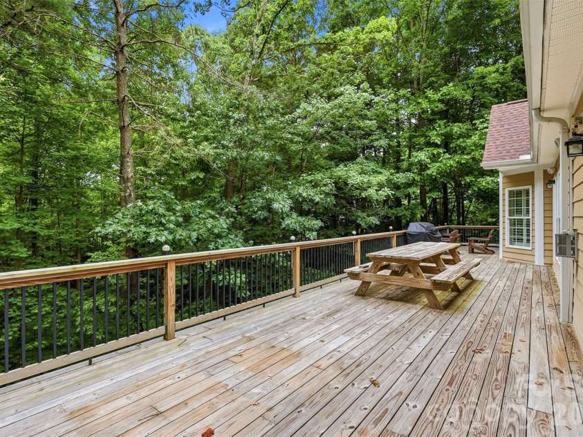 151 Maple View Drive, Troutman, NC 28166.  MLS# CAR4405574, YatesRealty ID 3744. 