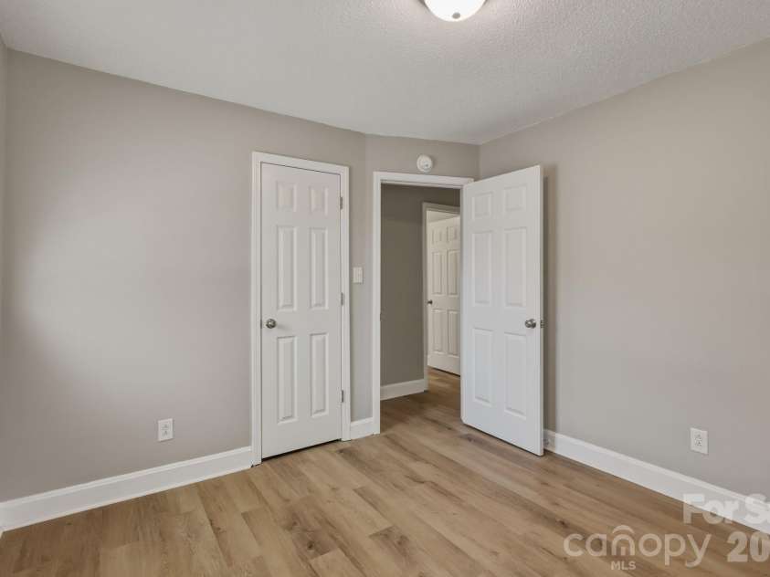4706 Brooktree Drive, Charlotte, NC 28208.  MLS# CAR4404822, YatesRealty ID 37440. Second shot of the second bedroom.