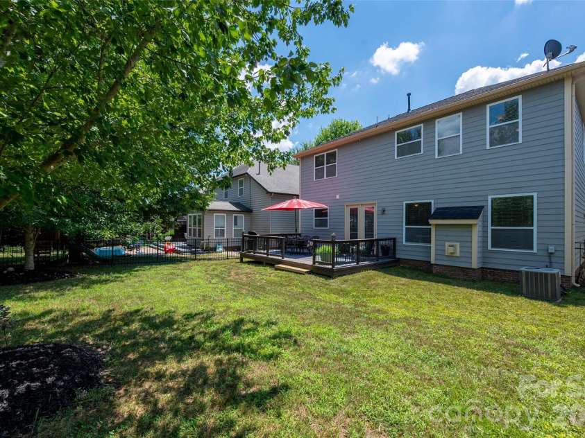 3024 Bridgewick Road, Waxhaw, NC 28173.  MLS# CAR4404956, YatesRealty ID 37441. 