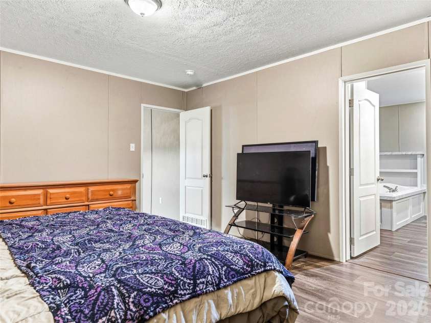 395 Old US 19 23 Highway, Candler, NC 28715.  MLS# CAR4404335, YatesRealty ID 37444. 