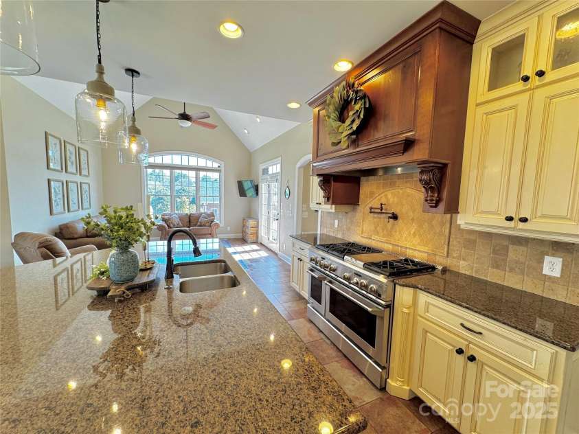 734 Cedar Hill Drive, Shelby, NC 28152.  MLS# CAR4293682, YatesRealty ID 37444. 