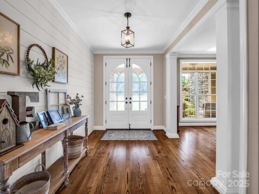 734 Cedar Hill Drive, Shelby, NC 28152.  MLS# CAR4293682, YatesRealty ID 37444. 