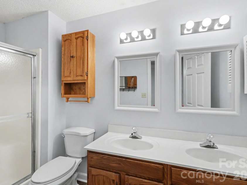 988 Cranberry Circle, Fort Mill, SC 29715.  MLS# CAR4404597, YatesRealty ID 37446. 