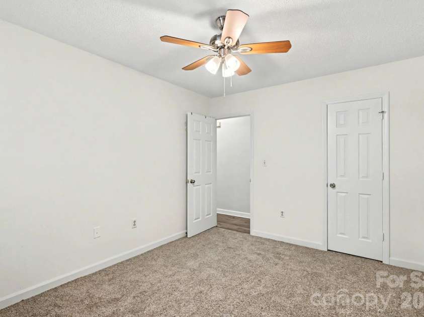 988 Cranberry Circle, Fort Mill, SC 29715.  MLS# CAR4404597, YatesRealty ID 37446. 