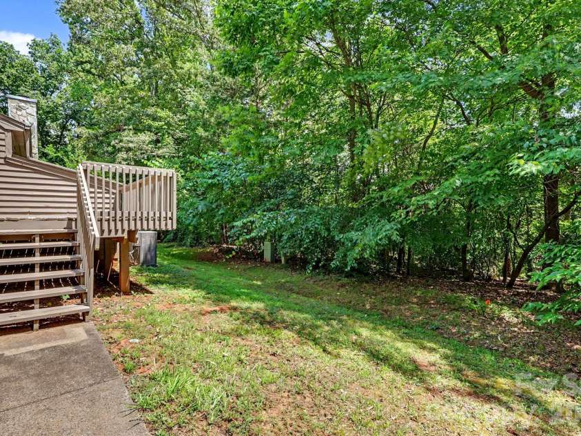 988 Cranberry Circle, Fort Mill, SC 29715.  MLS# CAR4404597, YatesRealty ID 37446. 