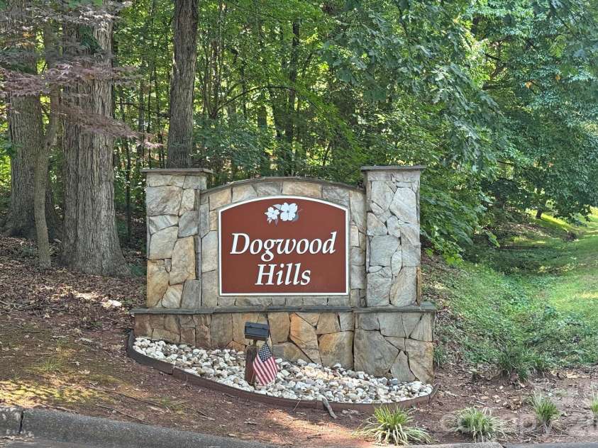 988 Cranberry Circle, Fort Mill, SC 29715.  MLS# CAR4404597, YatesRealty ID 37446. 