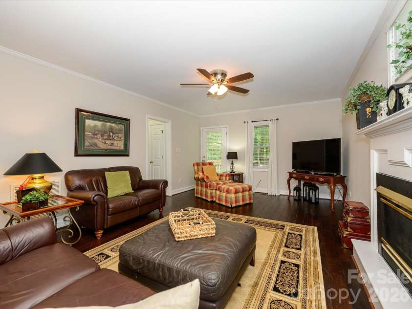 2704 Gold Spike Court, Matthews, NC 28105.  MLS# CAR4403850, YatesRealty ID 37447. 