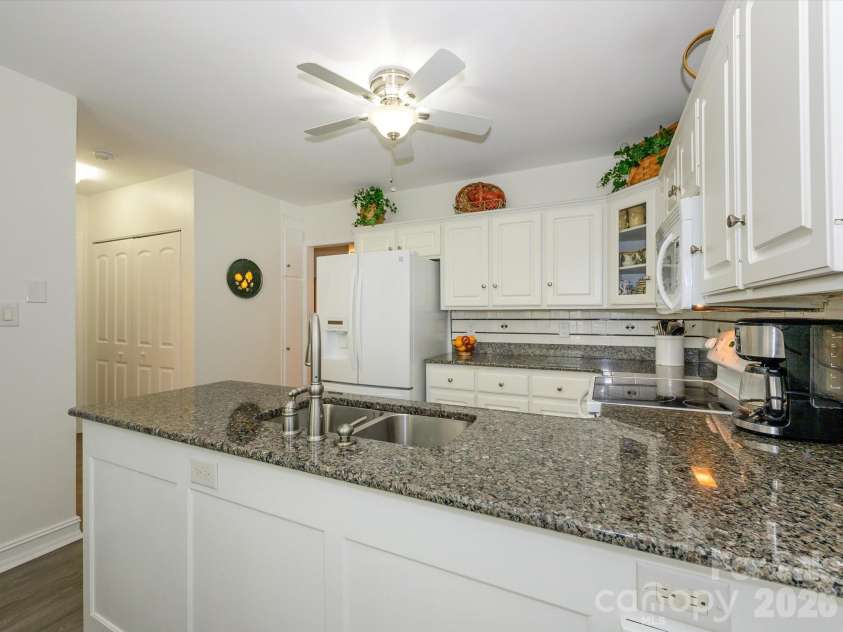 2704 Gold Spike Court, Matthews, NC 28105.  MLS# CAR4403850, YatesRealty ID 37447. 