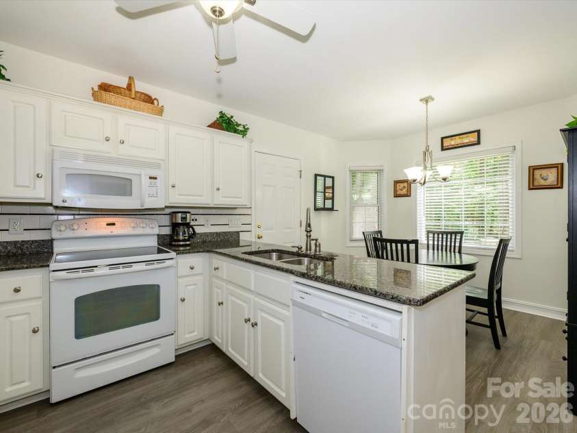 2704 Gold Spike Court, Matthews, NC 28105.  MLS# CAR4403850, YatesRealty ID 37447. 