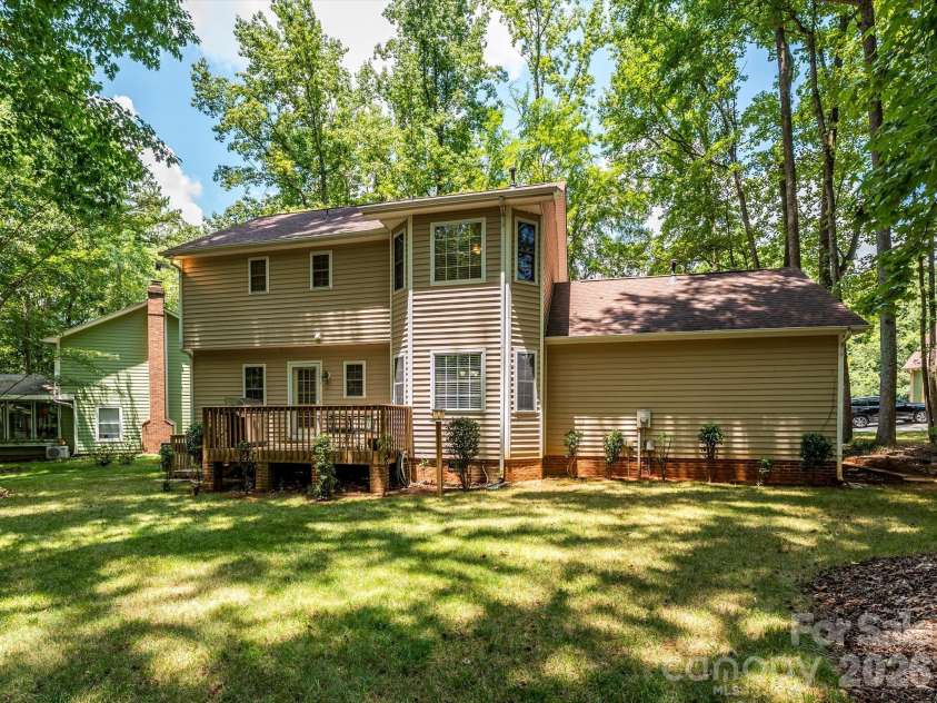 2704 Gold Spike Court, Matthews, NC 28105.  MLS# CAR4403850, YatesRealty ID 37447. 