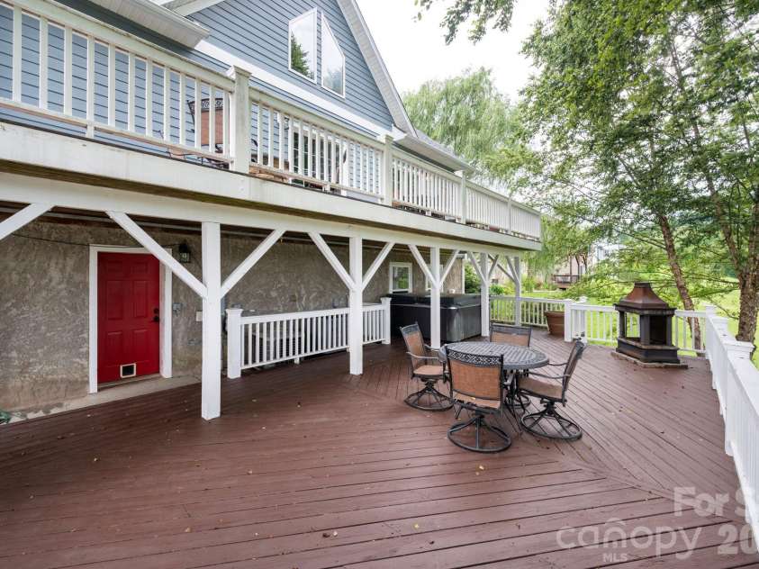 93 Big Sky Drive, Leicester, NC 28748.  MLS# CAR4403278, YatesRealty ID 37449. Double Decker